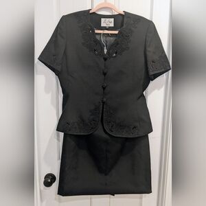 Le Suit Vintage 90's Black Skirt Suit With Scallop Pattern Glittery Details 14P